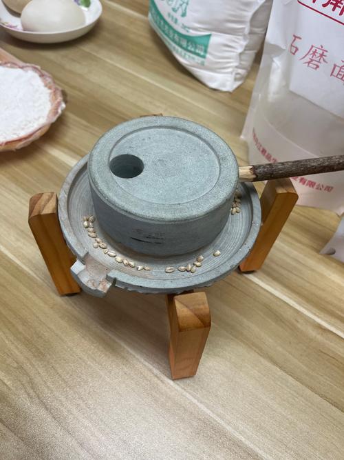 传统石磨工艺制作流程/石磨制作过程图解工具-第7张图片 传统石磨工艺制作流程/石磨制作过程图解工具-第7张图片